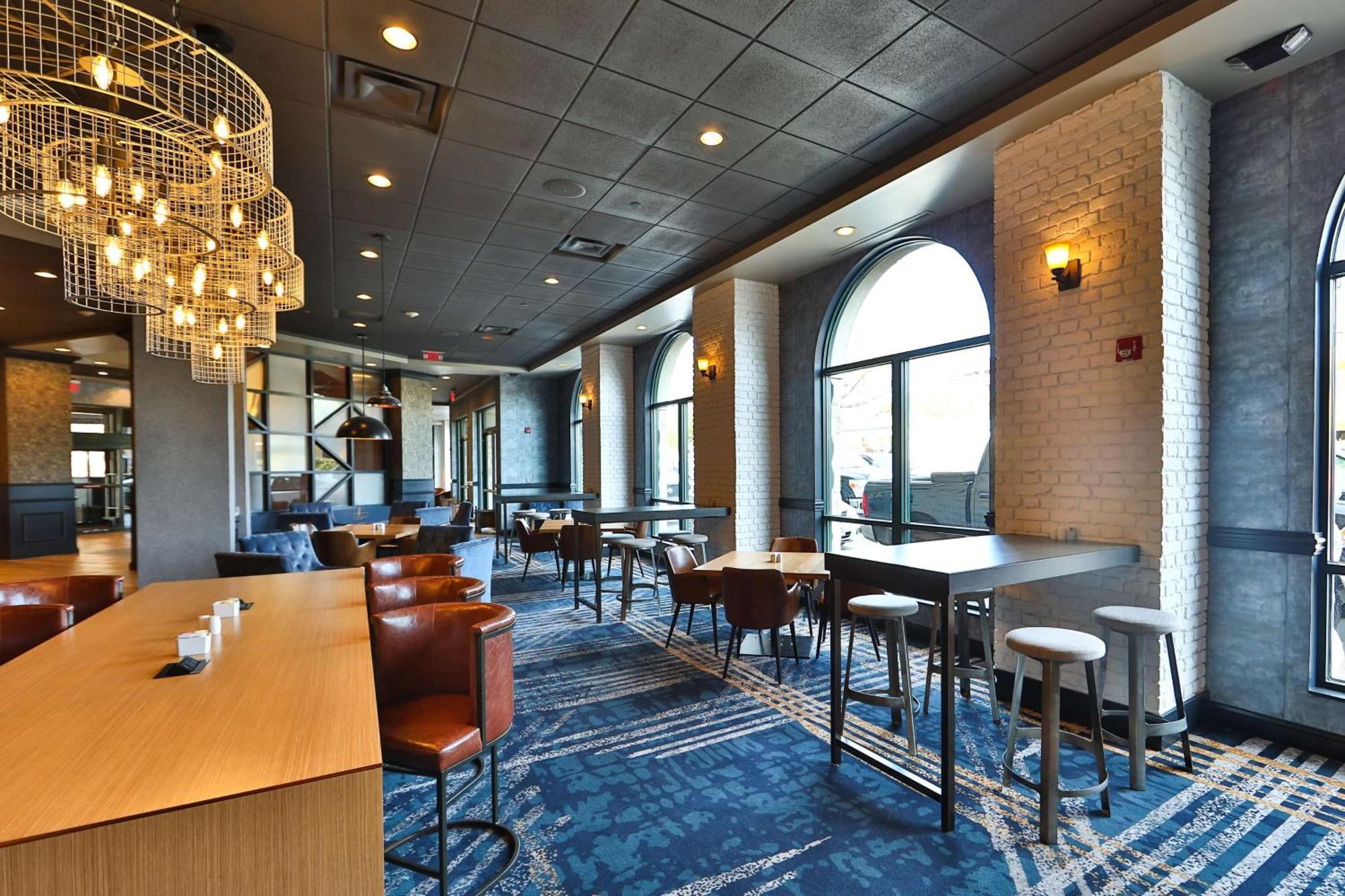 Hilton Garden Inn Savannah Historic District Exterior photo
